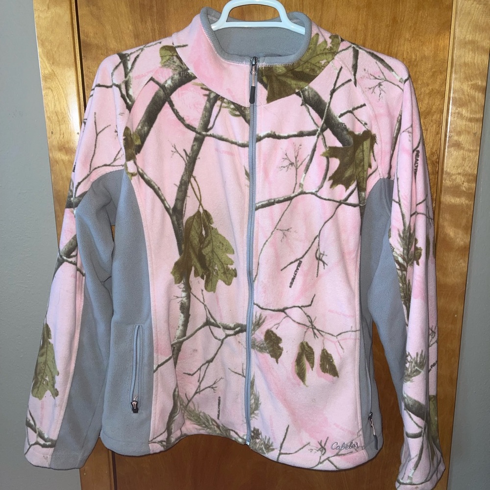 Women’s Plus Cabelas Pink Camouflage Fleece Zip Up 2XL